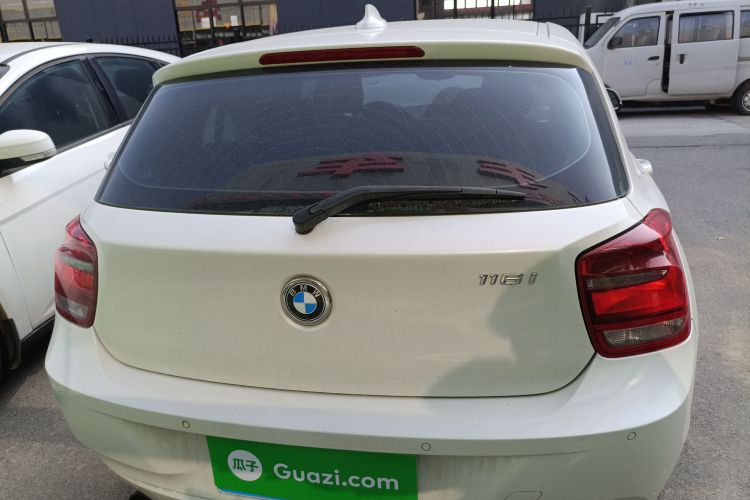 宝马1系(进口) 2013款 改款 116i 领先型车身外观6