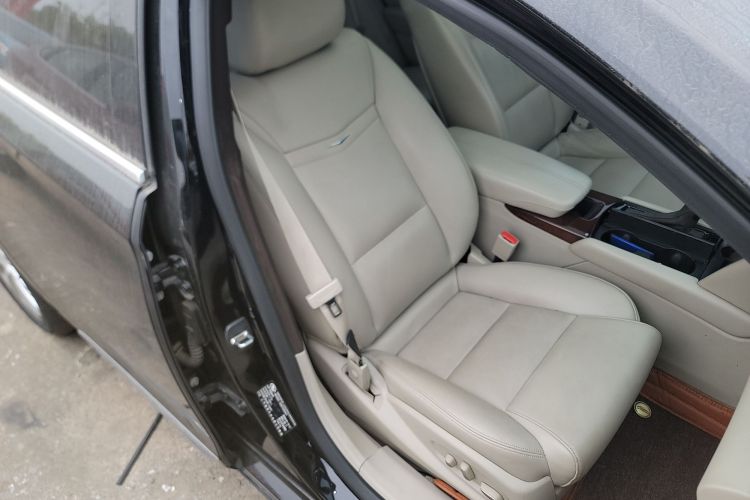 凯迪拉克XTS 2017款 28T 精英型局部细节41