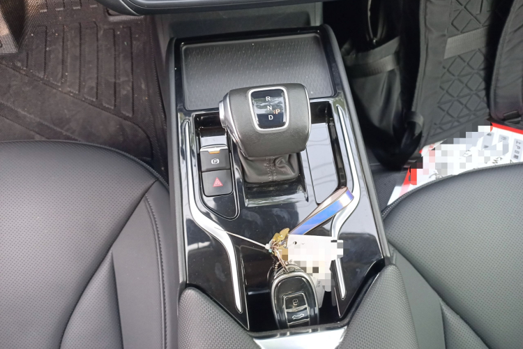 红旗E-QM5 2023款 改款 基础出行版局部细节18