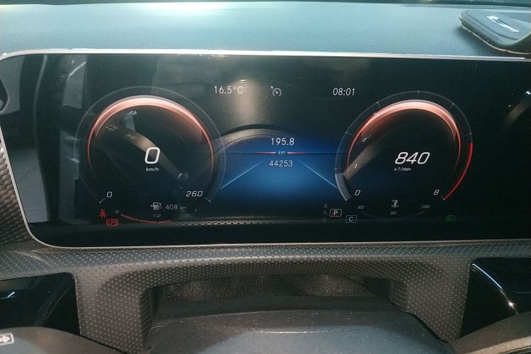 奔驰A级 2019款 A 200 L 运动轿车中控内饰14