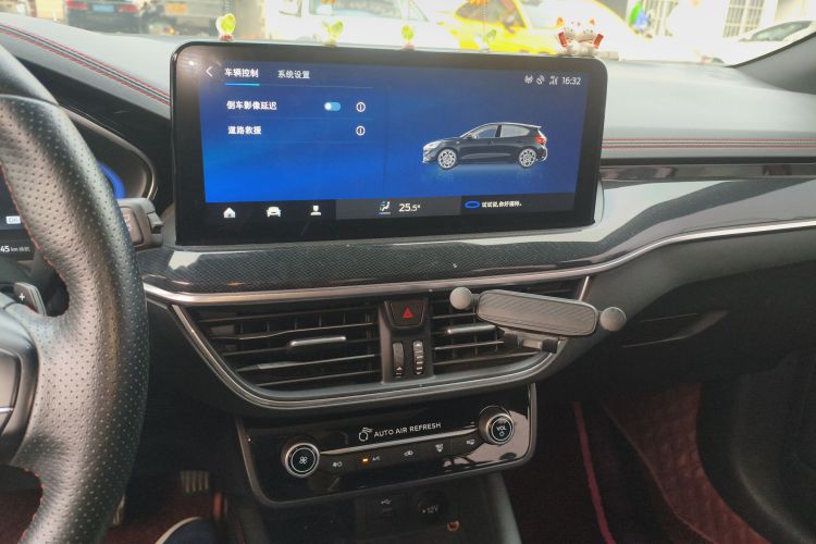 福特 福克斯 2021款 两厢 EcoBoost 180 自动ST Line局部细节16