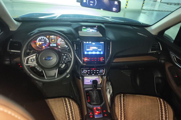 斯巴鲁 森林人 2021款 2.0i 智擎旗舰版EyeSight中控内饰12