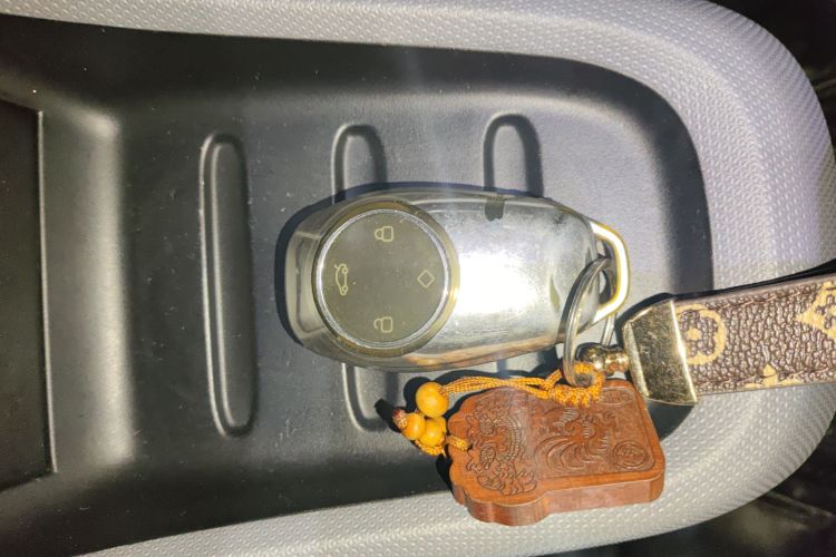 零跑汽车 零跑T03 2020款 400豪华版中控内饰11