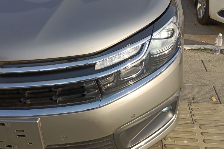 雪铁龙C4L 2016款 1.2T 自动精英型局部细节36