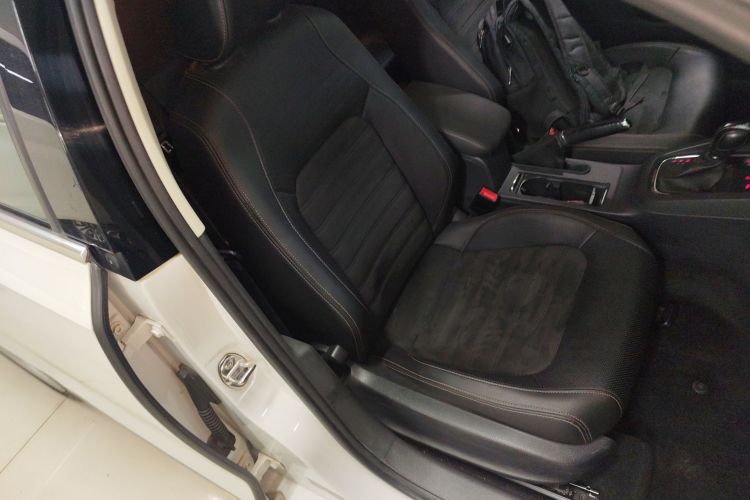 大众 速腾 2018款 280TSI DSG豪华型局部细节41