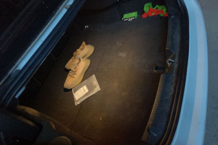 捷豹XEL 2018款 2.0T 250PS 尊享版机舱底盘23