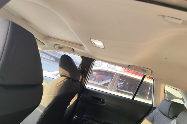 丰田 卡罗拉锐放 2022款 2.0L 精英版中控内饰22