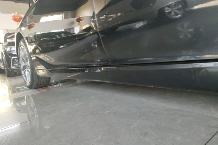 丰田 亚洲龙 2021款 2.5L 豪华版局部细节9002