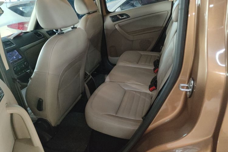 斯柯达 Yeti 2014款 1.8TSI DSG极地版中控内饰21