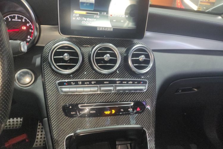 奔驰GLC AMG 2018款 AMG GLC 63 4MATIC+中控内饰16