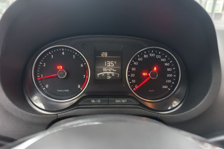 大众 Polo 2014款 1.4L 手动舒适版中控内饰15