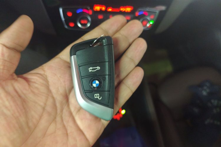 宝马X1 2022款 sDrive20Li 尊享型中控内饰11