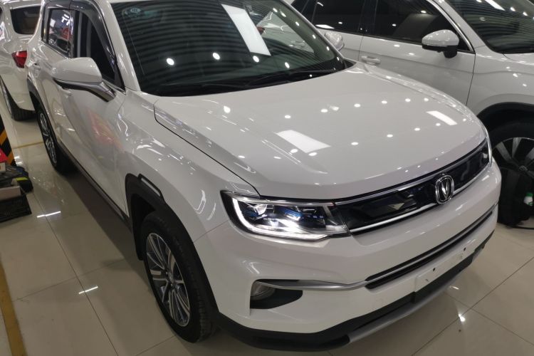 长安CS35PLUS 2019款 1.6L 手动酷联版车身外观3