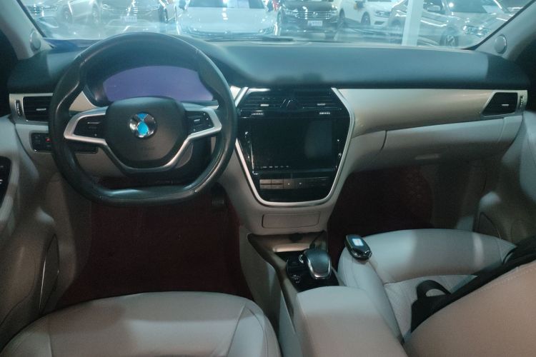 腾势 2018款 500 时尚版中控内饰7002