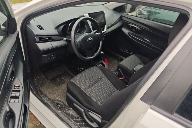 丰田 威驰 2017款 1.5L CVT创行版中控内饰20