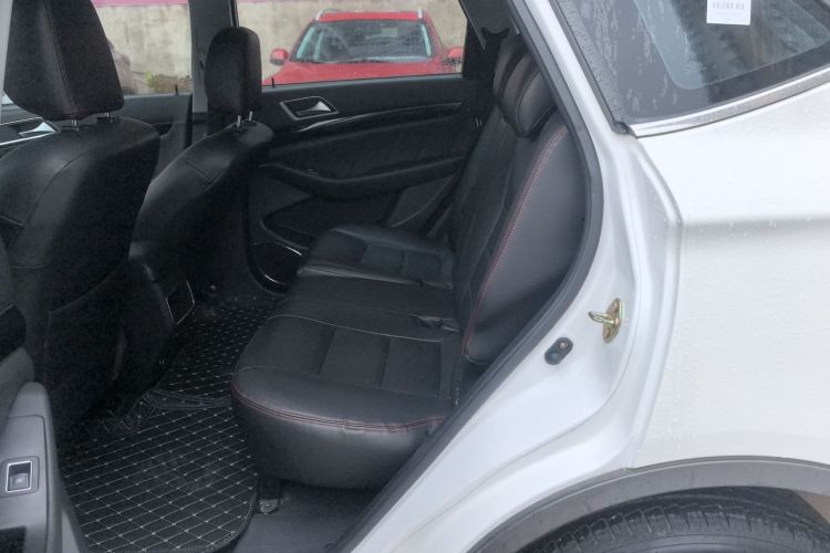 猎豹汽车 猎豹CS10 2016款 2.0T 自动领先型中控内饰21