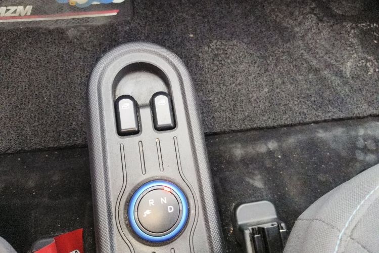 五菱汽车 宏光MINIEV 2020款 自在款 磷酸铁锂中控内饰18