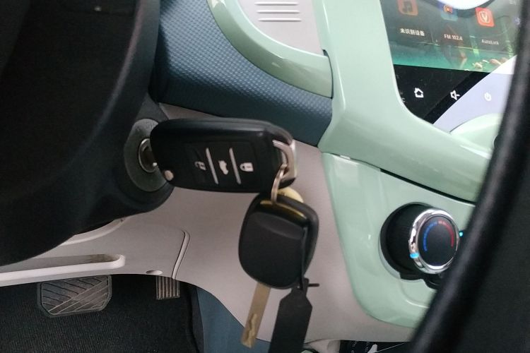 长安欧尚 奔奔E-Star 2021款 国民版 心悦版 磷酸铁锂（31.18kWh）中控内饰11