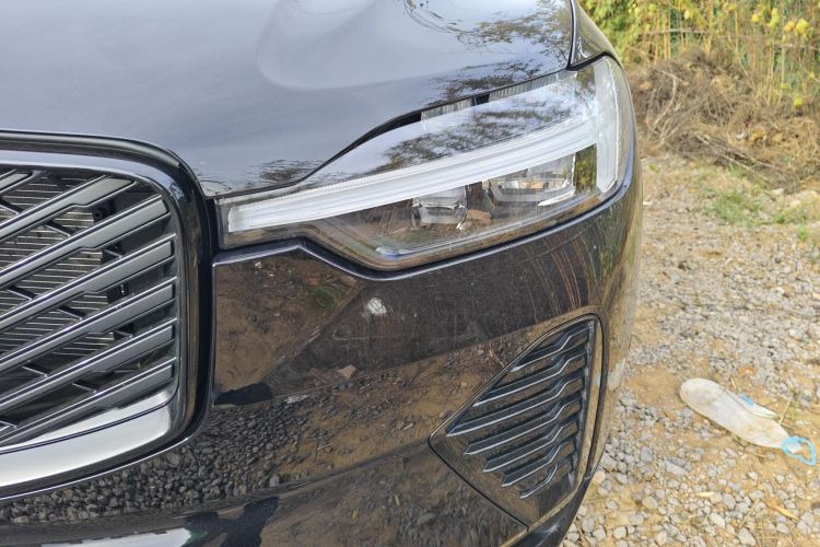 沃尔沃XC60新能源 2026款 插电式混动 长续航四驱智远极夜黑版局部细节36