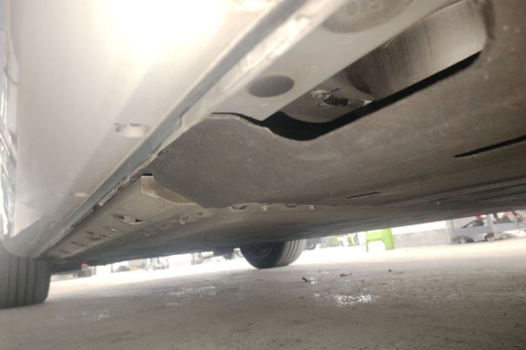 鸿蒙智行 问界M5 2022款 增程四驱至臻版局部细节9002