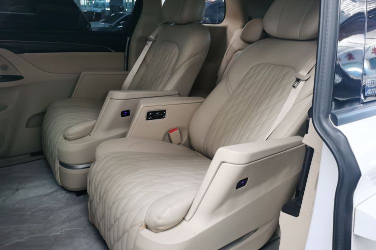 别克GL8 2023款 ES陆尊 尊享型中控内饰21