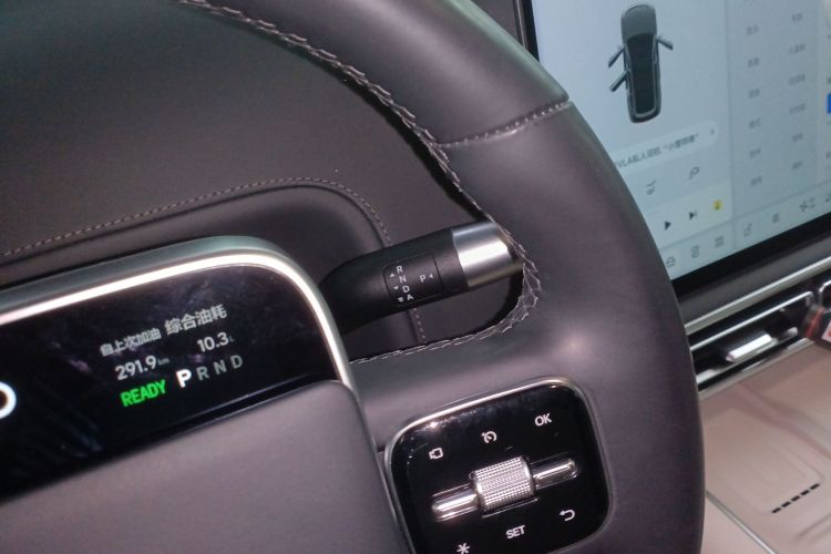 理想汽车 理想L9 2024款 Ultra中控内饰18