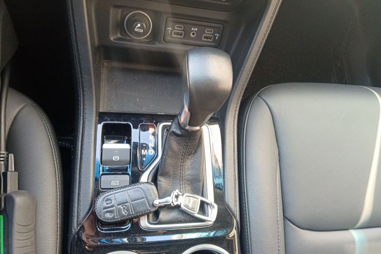 Jeep 指挥官 2018款 2.0T 两驱进享版 国V局部细节18