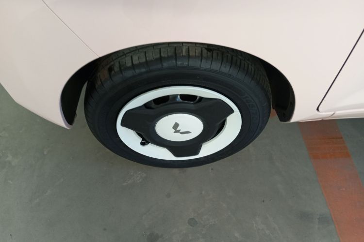 五菱汽车 宏光MINIEV 2022款 马卡龙时尚款 磷酸铁锂车身外观35