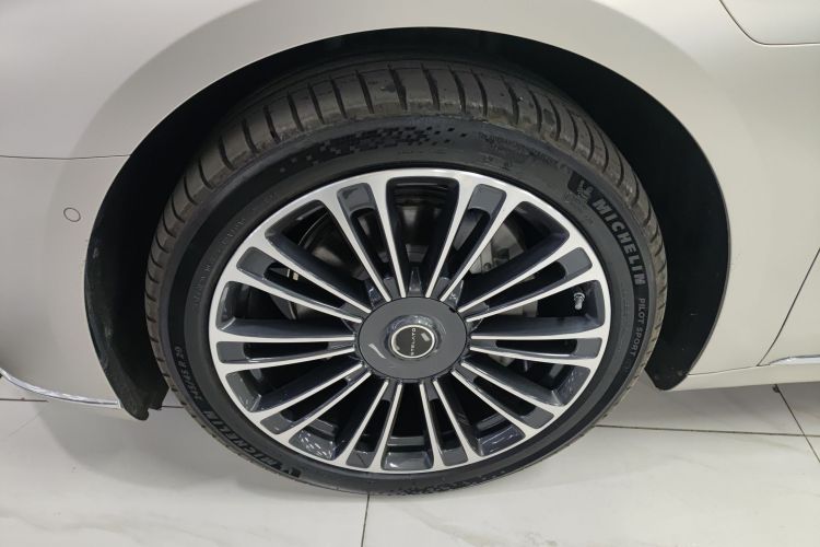 鸿蒙智行 享界S9 2024款 纯电 Ultra 四驱旗舰版车身外观6007