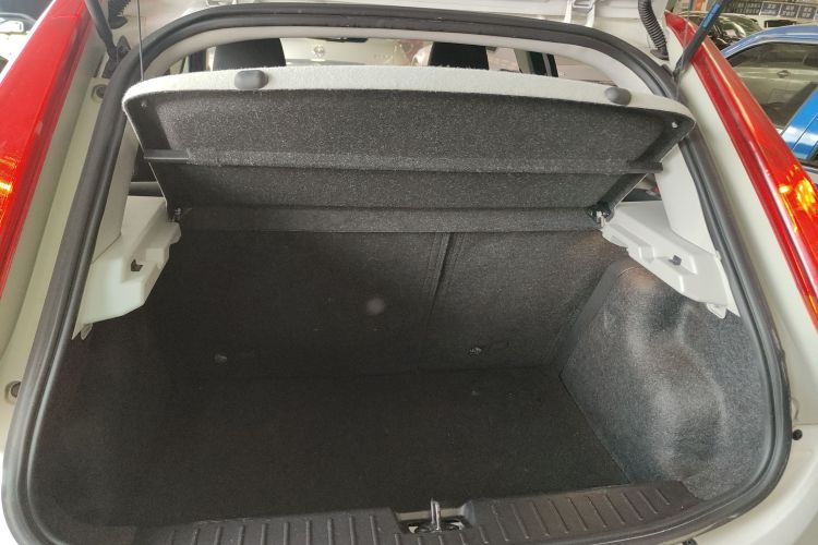 名爵3 2016款 1.3L 手动舒适版局部细节23