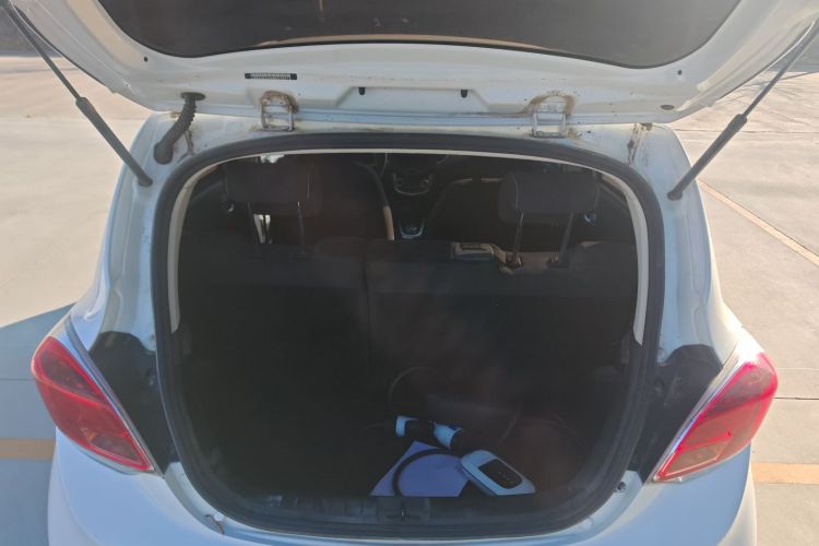 长安欧尚 奔奔E-Star 2021款 国民版 心怡版 磷酸铁锂（31.86kWh）机舱底盘23