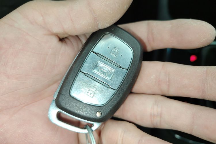 起亚K3 2016款 1.6L 自动GL中控内饰7001