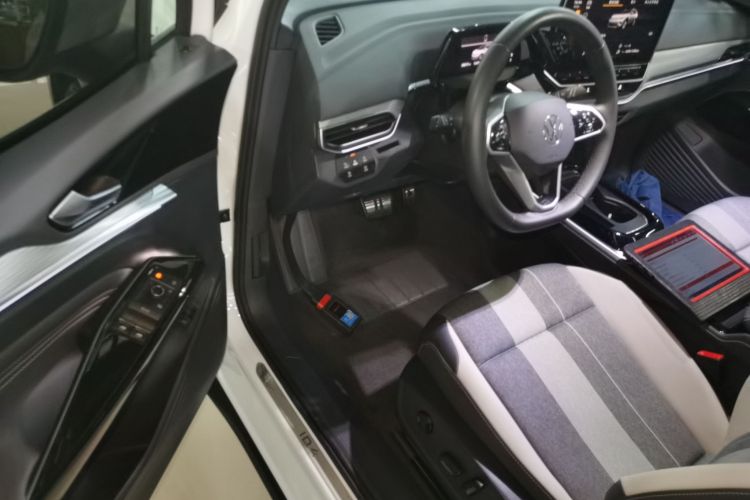 大众 ID.4 CROZZ 2024款 PURE+中控内饰20