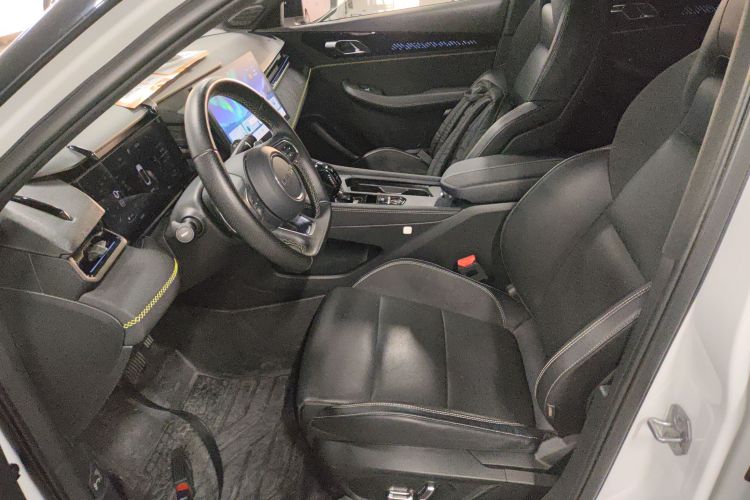 领克03 2023款 1.5TD DCT劲Pro中控内饰19