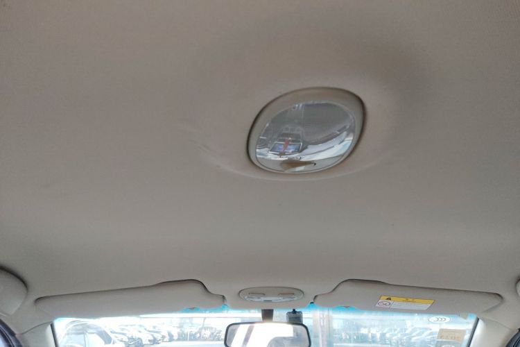 别克 凯越 2015款 1.5L 自动经典型中控内饰22