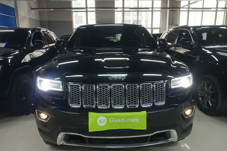 Jeep 大切诺基(进口) 2014款 3.6L 精英导航版车身外观2