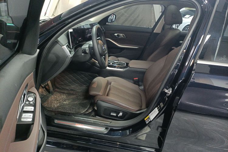 宝马i3 2022款 eDrive 35 L中控内饰19