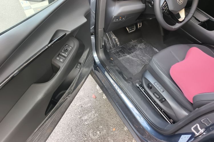 大众 ID.UNYX 与众 2025款 Pure中控内饰7003