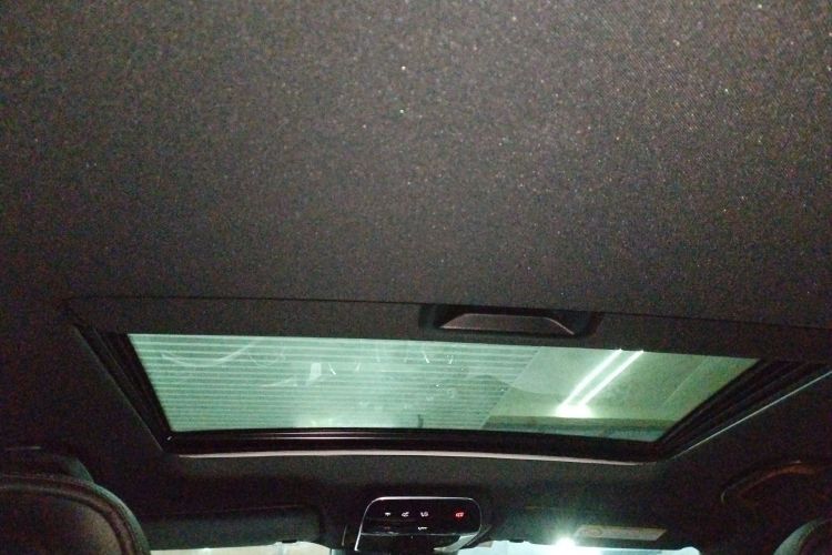 奔驰C级 2022款 改款 C 200 L 运动版中控内饰22