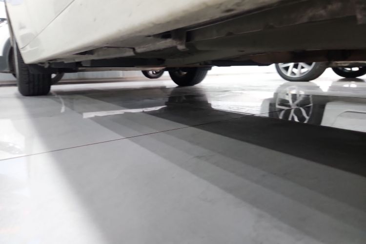 丰田 逸致 2014款 星耀 180G CVT舒适版局部细节9001