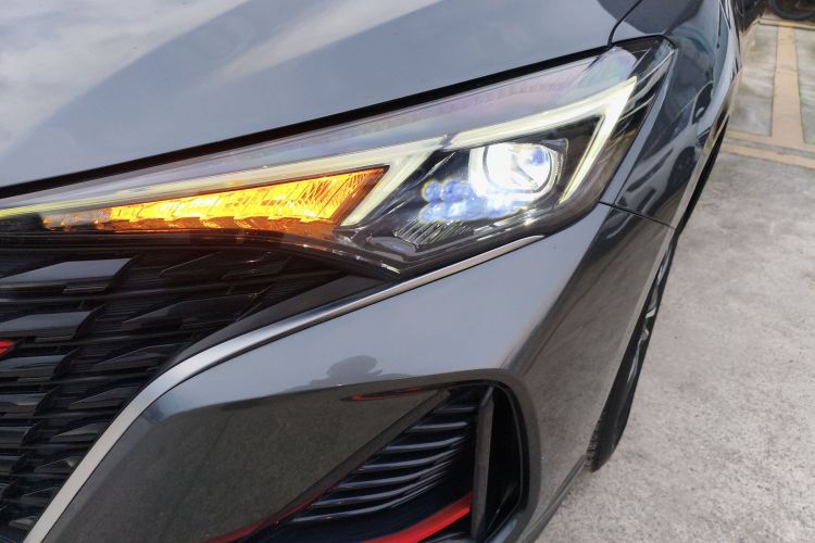 长安 逸动 2022款 PLUS 蓝鲸NE 1.4T GDI DCT尊贵版局部细节36