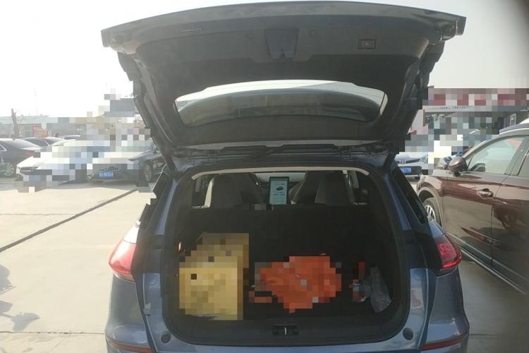 小鹏G3 2022款 G3i 520G+机舱底盘23