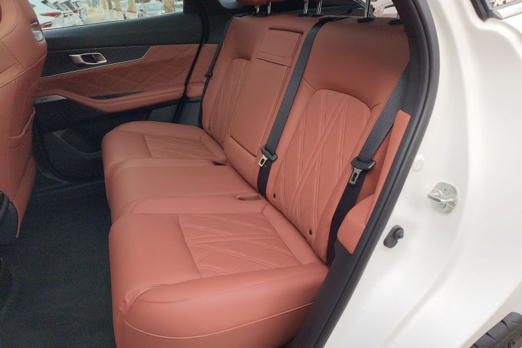 长安UNI-K 2023款 2.0T 两驱悦领型中控内饰21