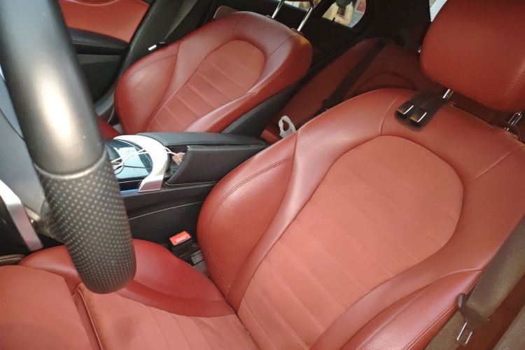 奔驰C级 2019款 C 260 运动版局部细节19