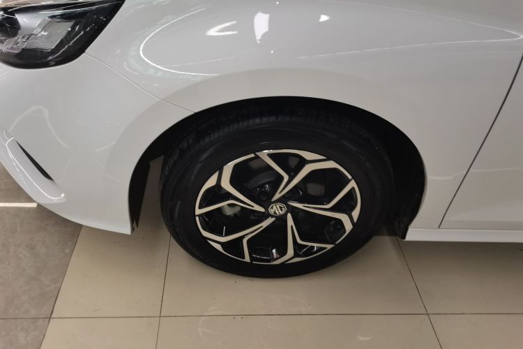 名爵 MG5 2023款 180DVVT CVT风尚版车身外观6002