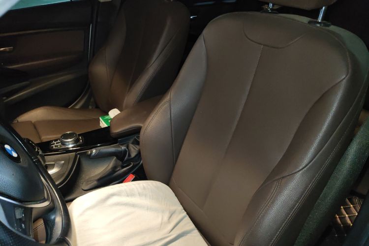 宝马3系 2019款 320Li 时尚型局部细节19