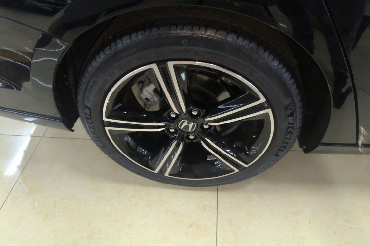 本田 英仕派 2025款 260TURBO 精逸版车身外观6008