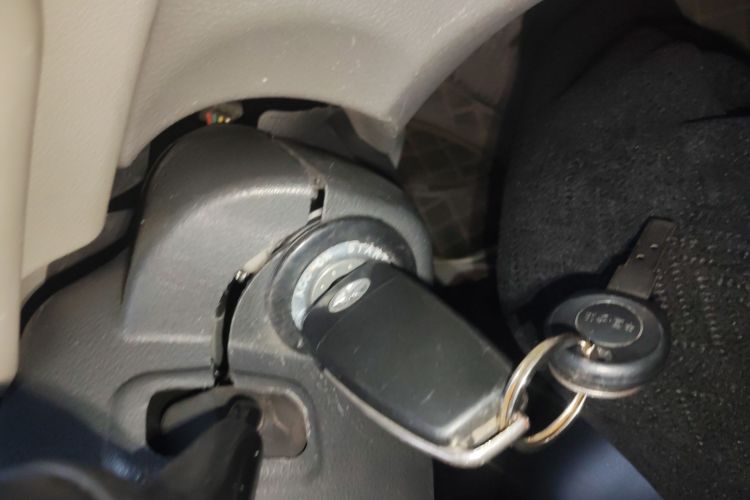 江汽集团 星锐 2019款 1.9T 节油王白金版5-9座星快运中控内饰11