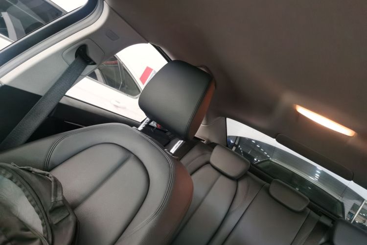 宝马1系 2021款 改款 120i M运动版中控内饰22