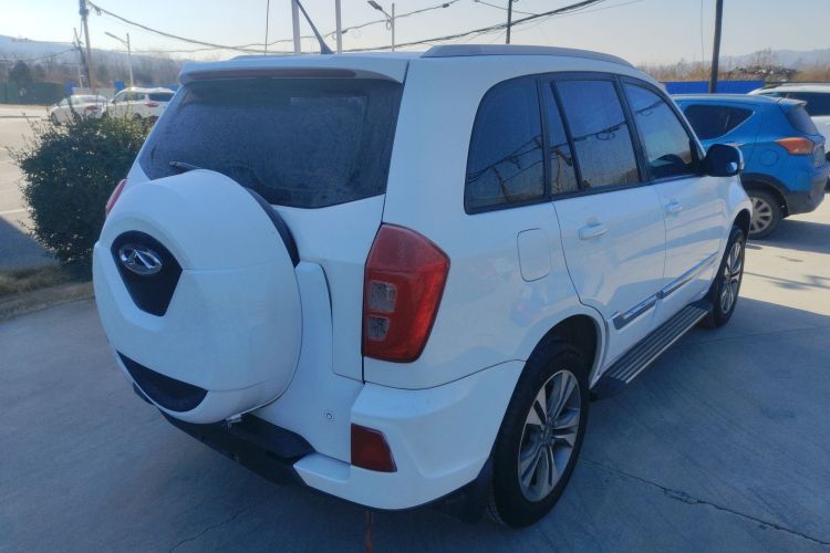 奇瑞 瑞虎3 2014款 1.6L 手动智尚版车身外观7